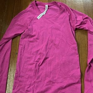 POW PINK LULULEMON SWIFTLY!!SOLD OUT ONLINE